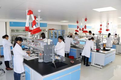 蘭陵美酒2019化驗(yàn)員質(zhì)量檢測(cè)職業(yè)技能大賽圓滿收官，技術(shù)賦能構(gòu)筑品質(zhì)長(zhǎng)城